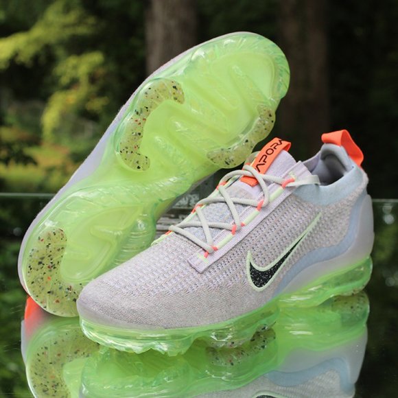 Nike Air VaporMax Flyknit 2021 Women’s Size 10 - Picture 4 of 12